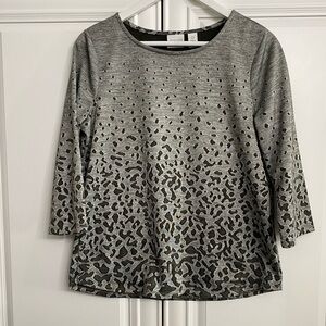 Weekends by Chico Sz 0 Grey with Black Animal Print Knit Top Scoop Neck Shirt